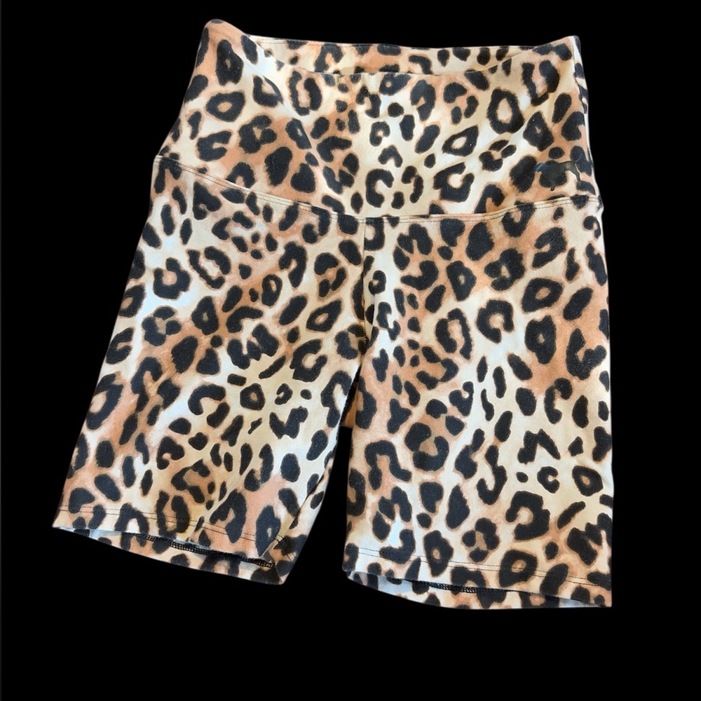 Victorias Secret Pink Yoga Leopard Print Biker Shorts size XS